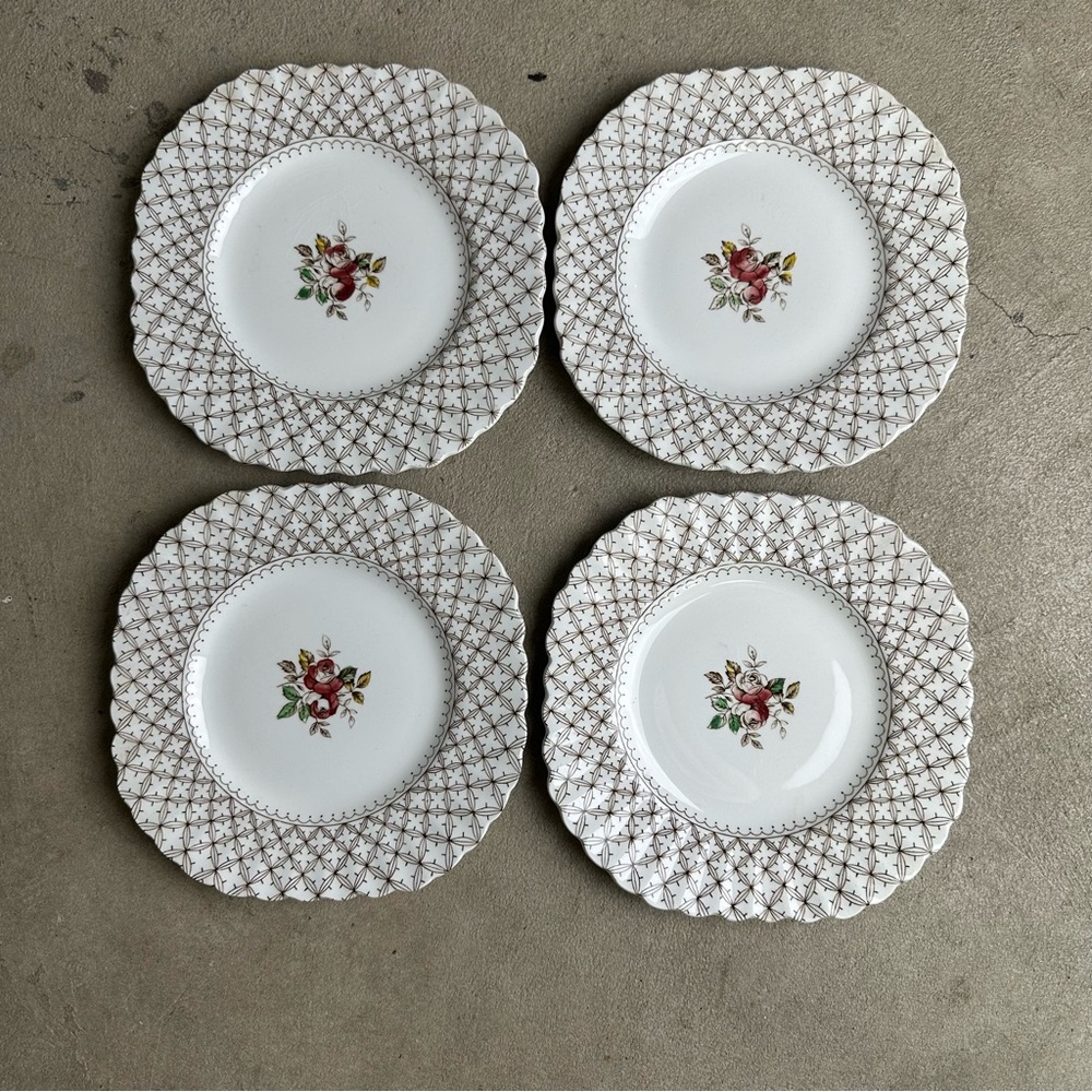 Vintage English Florentine Lattice Design Salad Plates Set/4 Floral Cottagecore